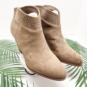 Violet & Red Jackson Laser Cut Topline Ankle Bootie in Taupe Brown Size 7 NWOB